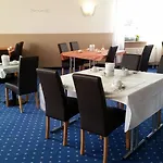 Hotel Mainstreet Frankfurt Airport 3*
