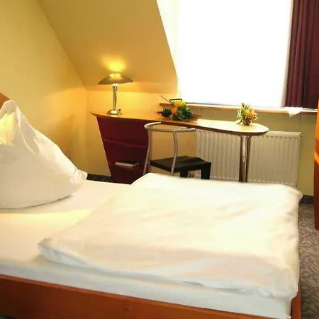 Mainstreet Frankfurt Airport Hotel 3*
