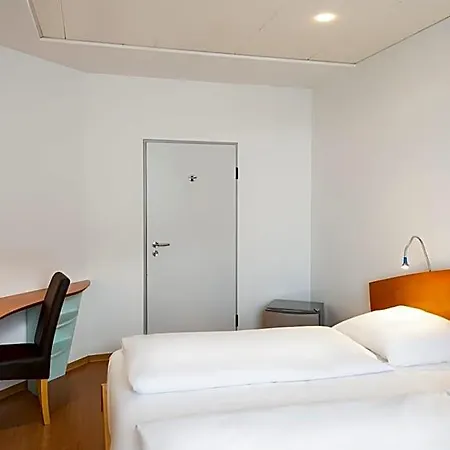 Hotel Mainstreet Frankfurt Airport 3*