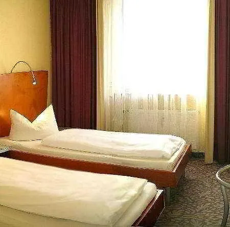 Mainstreet Frankfurt Airport Hotel
